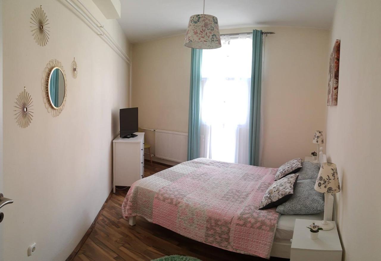 Fonix Family Apartment A Step From Szechenyi Square Pécs Eksteriør billede